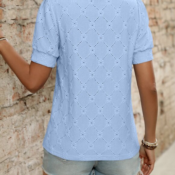 Women's solid color round neck hollow top - Picture 4 of 5